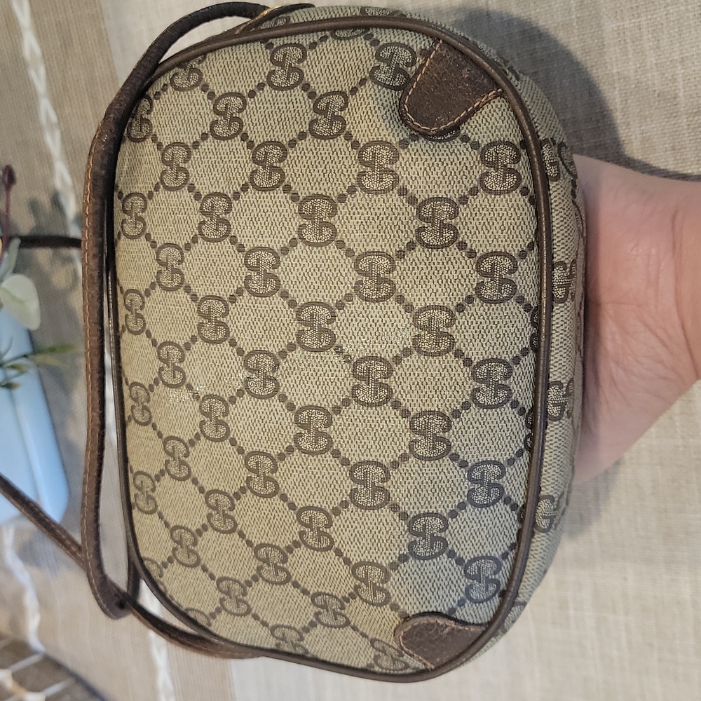 Authentic Gucci vintage sling bag - Picture 6 of 11